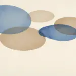 Formas abstratas sobrepostas sugerindo a passagem de uma experiência psíquica para a produção de sentido