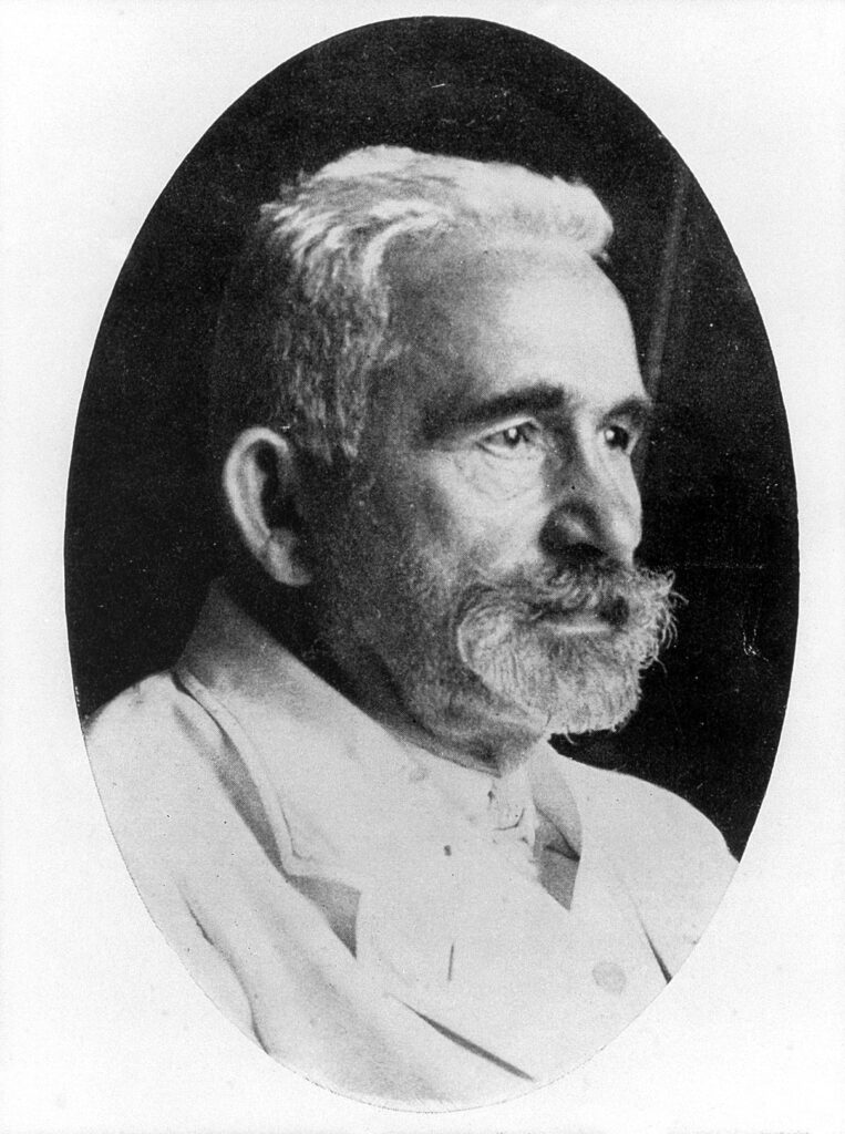 Retrato em preto e branco de Emil Kraepelin em perfil, associado à história da psicose